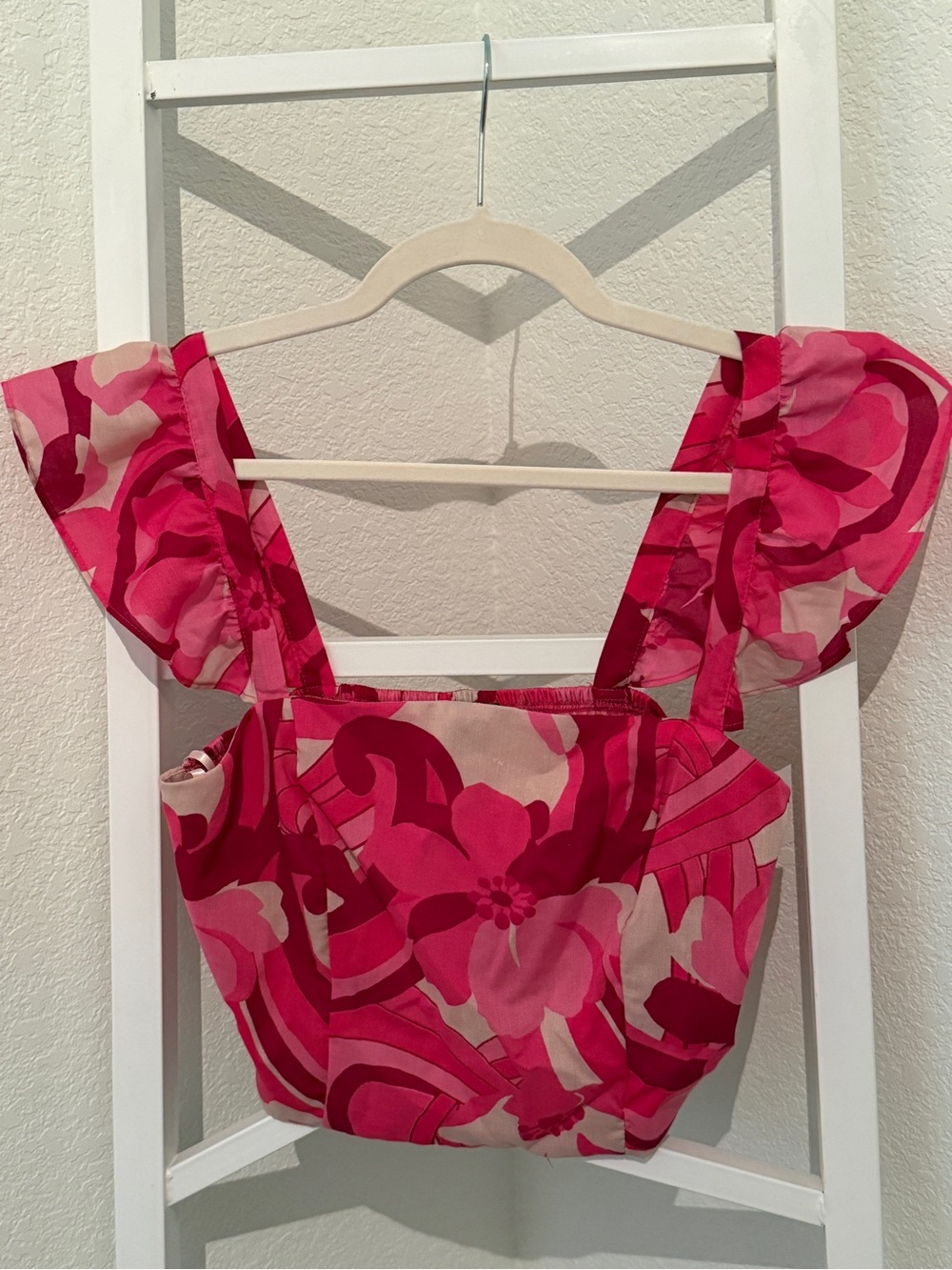 Crystal Sky Pink Floral Ruffle Sleeve Smocked Crop Top Size Large